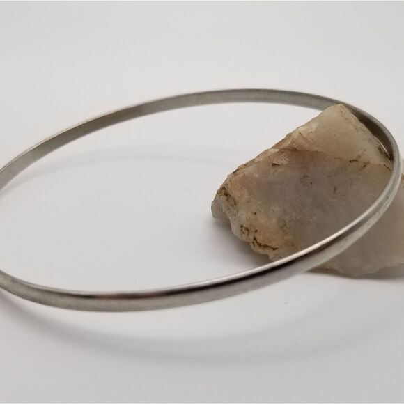 Silver tone bracelet slider. B626 - Picture 1 of 2